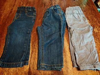 Lot de 3 pantalons garçon taille 18 mois