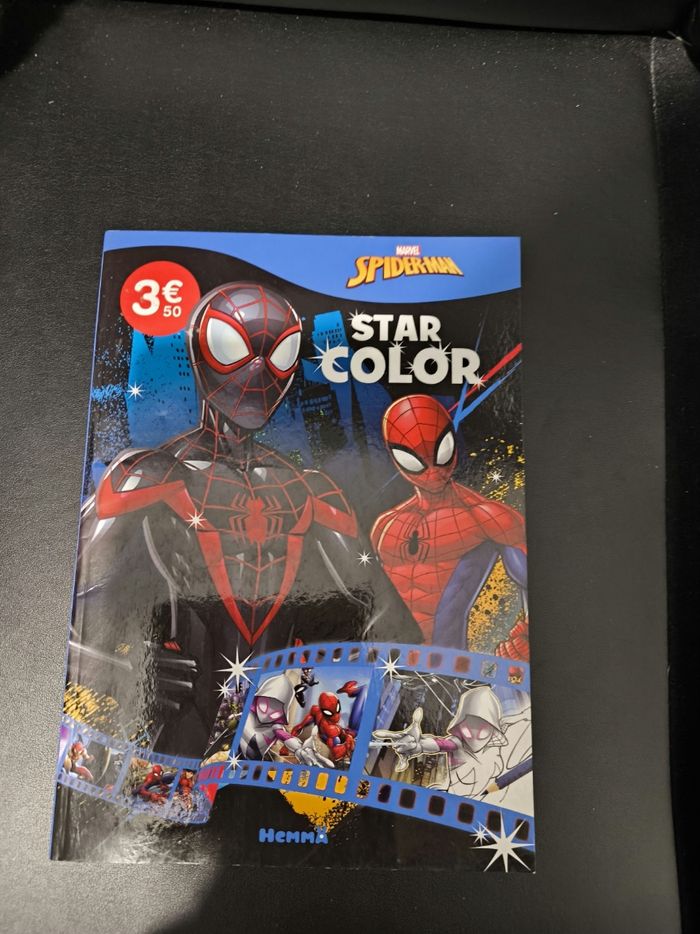 Livre coloriage Spider Man.