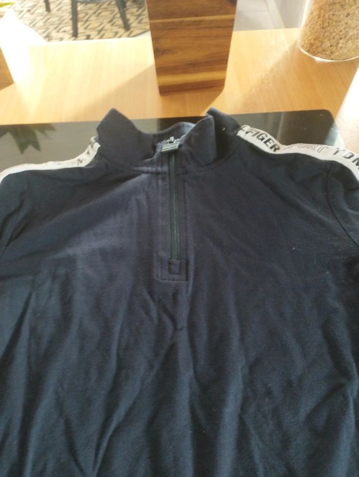 Haut sport femme ou fille tommy Hilfiger - photo numéro 2