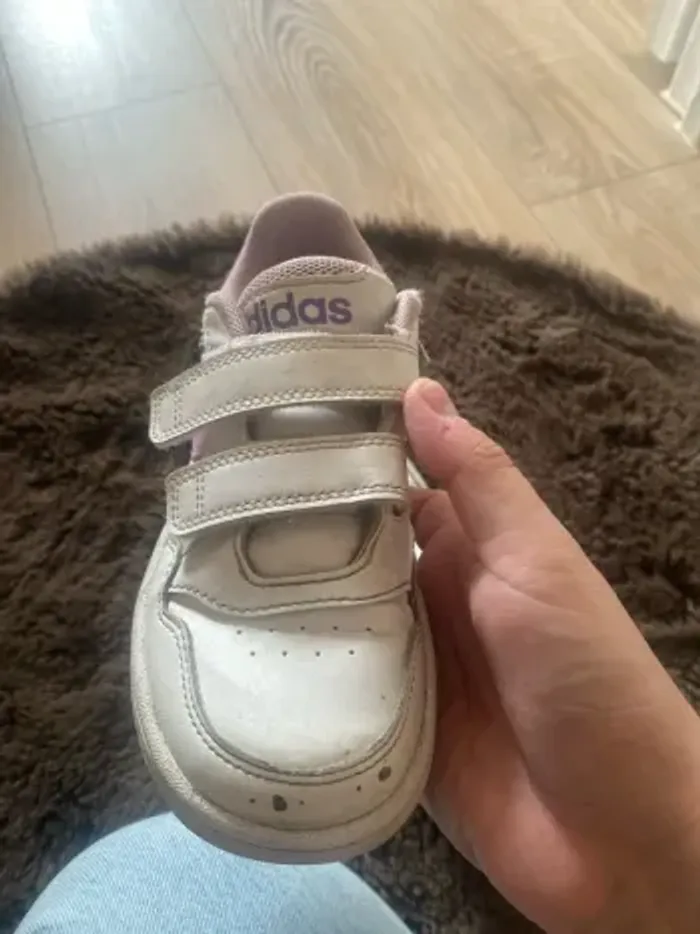 Basket adidas taille 30 - photo numéro 2