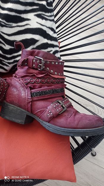 Bottines  Mjus cuir patiné bordeaux pointure 36 très bon état