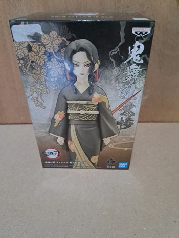 Muzan figurine demon slayer banpresto