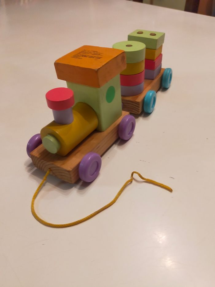 Train en bois - photo numéro 2