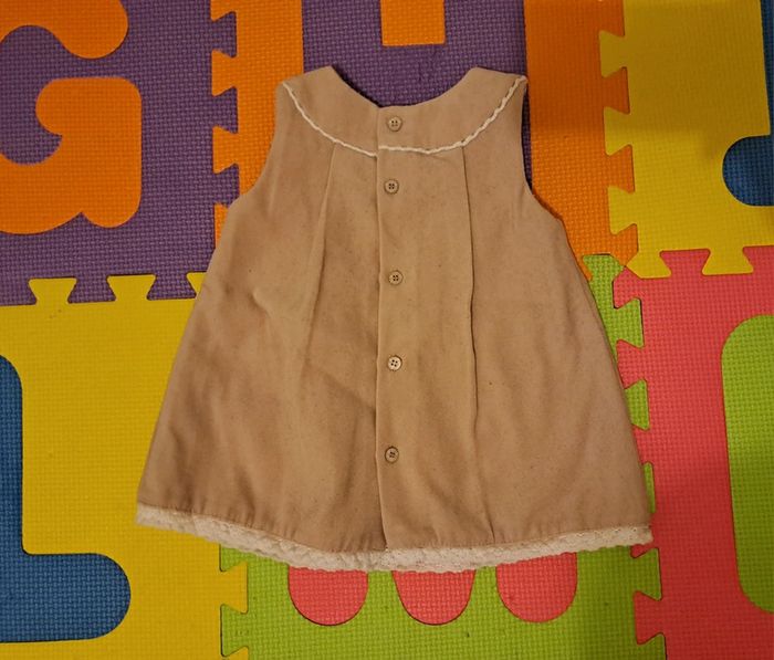 Robe beige, sergent major, taille 4/6 mois (68 cm) - photo numéro 2