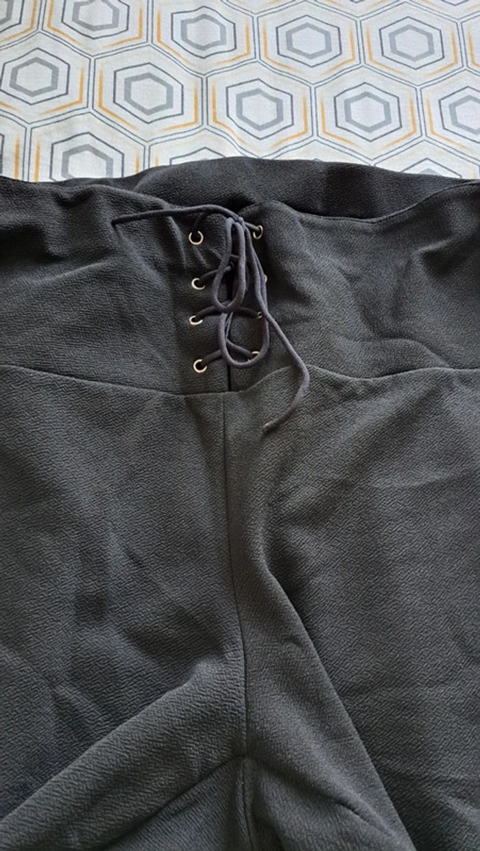 Pantalon moulant - photo numéro 4