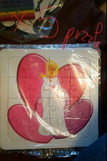 Lot 5 puzzles femme blonde