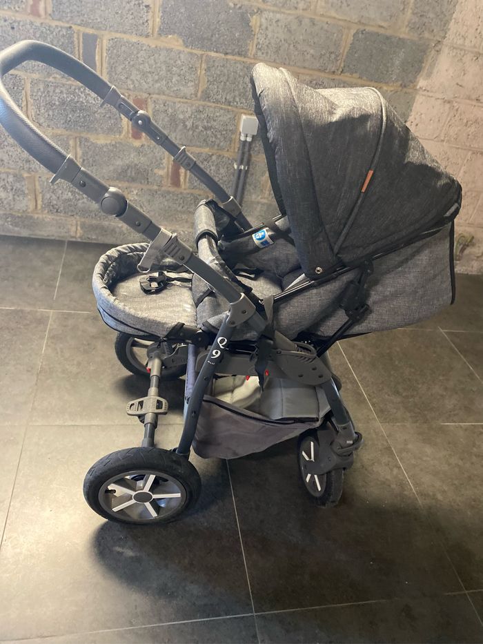 Poussette - photo numéro 2