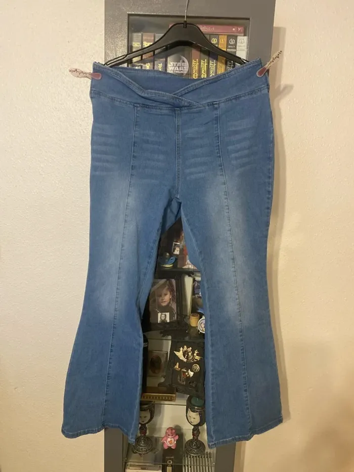 superbe jean bootcut stretch SHEIN 1 XL neuf - photo numéro 2