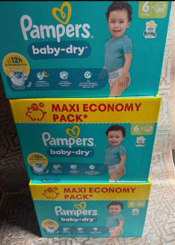 3 cartons de couches Pampers taille 6