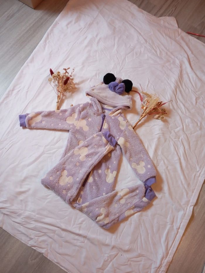 Combi pyjama 5/6 ans