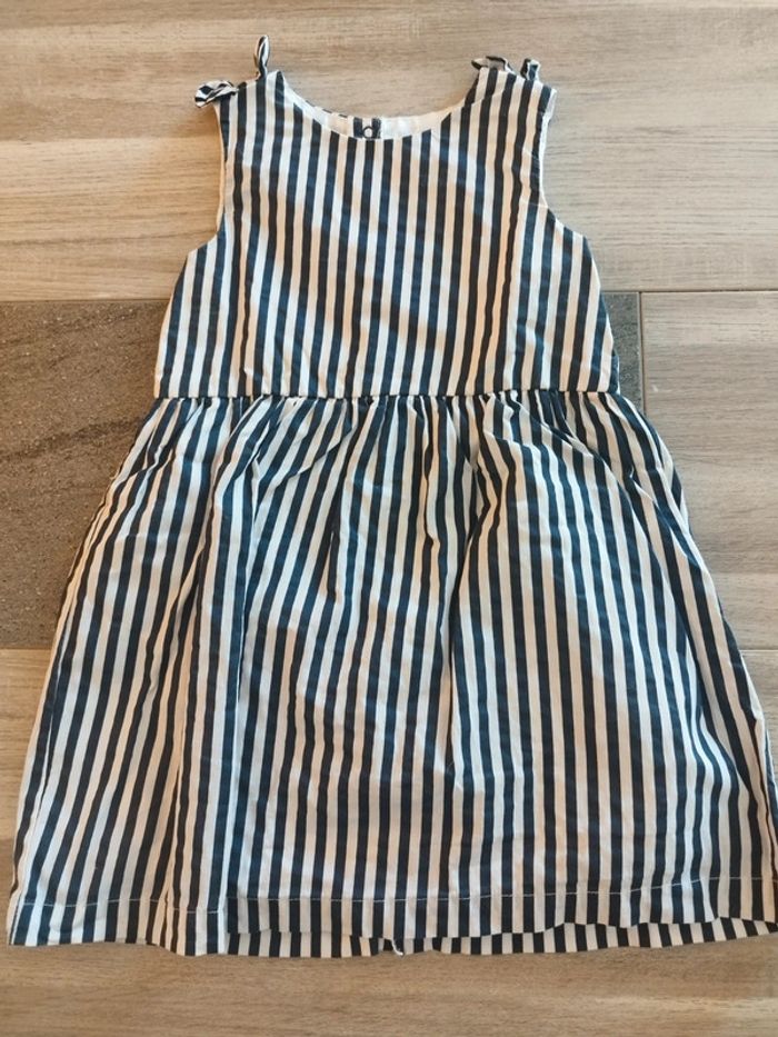 Robe rayée