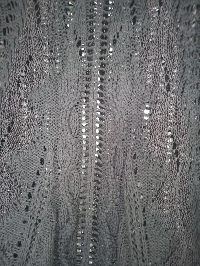 Pull noir ajouré H&M - photo numéro 4