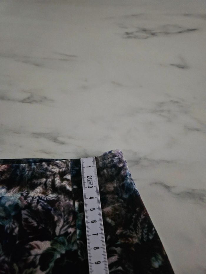 Urban outfitters mini jupe velours à fleurs taille XS - photo numéro 8