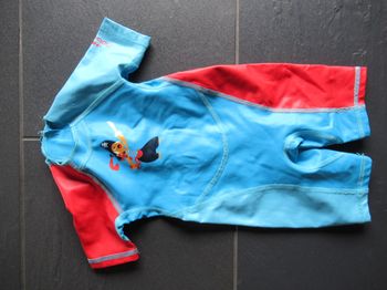 Combinaison anti UV bébé piscine mer neuve 1 an / 12 mois Nabaiji(maillot de bain) garçon