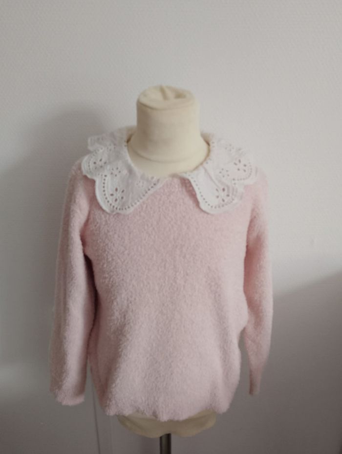 Pull rose 8 ans