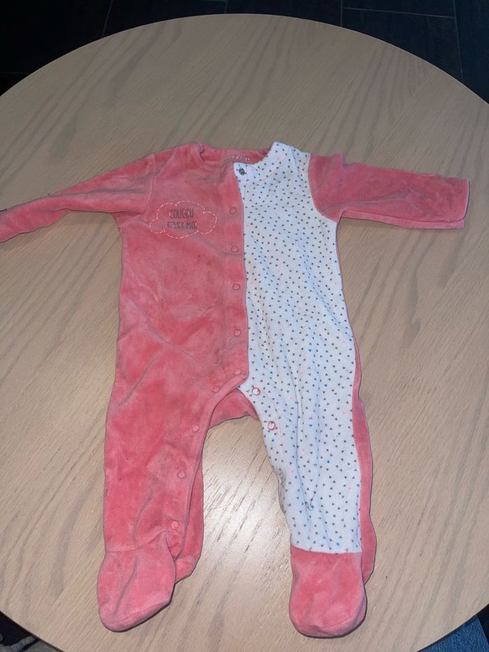 Lot de quatre pyjamas velours, bébé fille - photo numéro 4