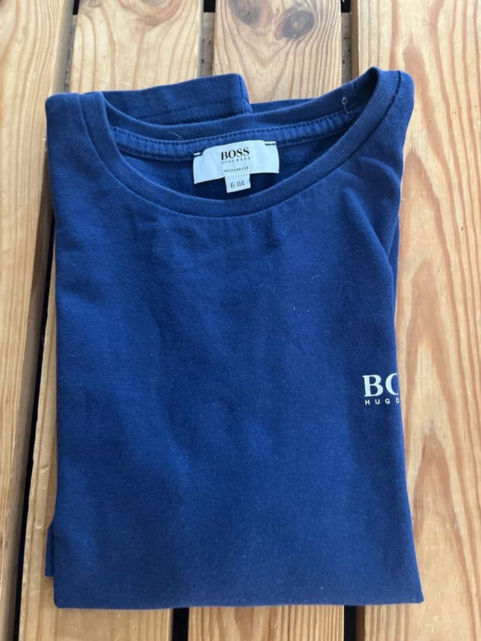 Teeshirt Hugo Boss 6 ans - photo numéro 5