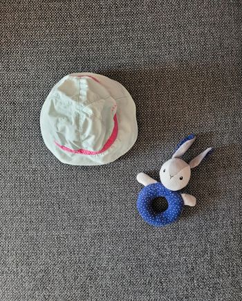 Chapeau anti UV fille taille 6-12 mois