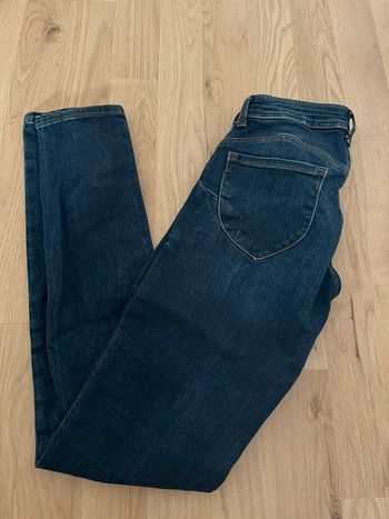Jean skinny taille 34 femme H&M état neuf