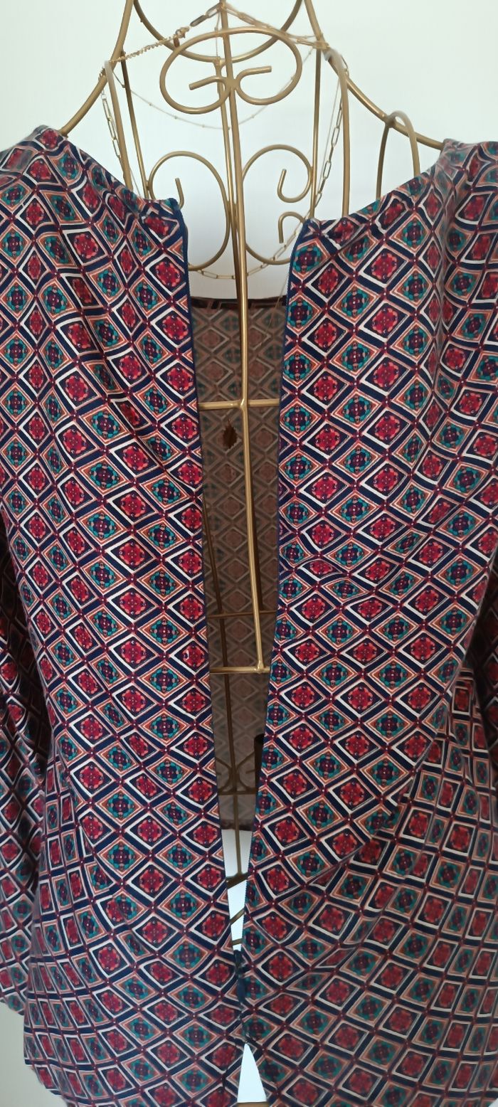 Blouse colorée, manches longues. - photo numéro 4