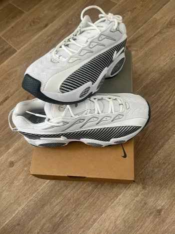 Nike NOCTA Glide White/Black – Sneakers édition limitée – T.42