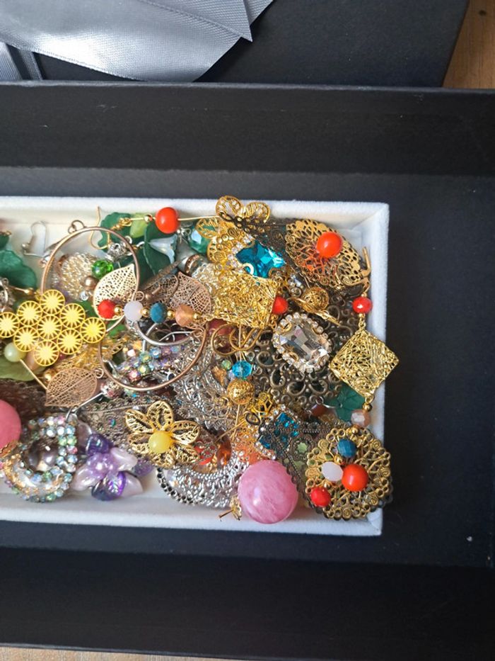 Lot de boucles d'oreilles pendante chic et élégante multicolore - photo numéro 12