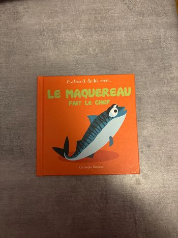 Livre au bord de la mer, le maquereau fait le chef