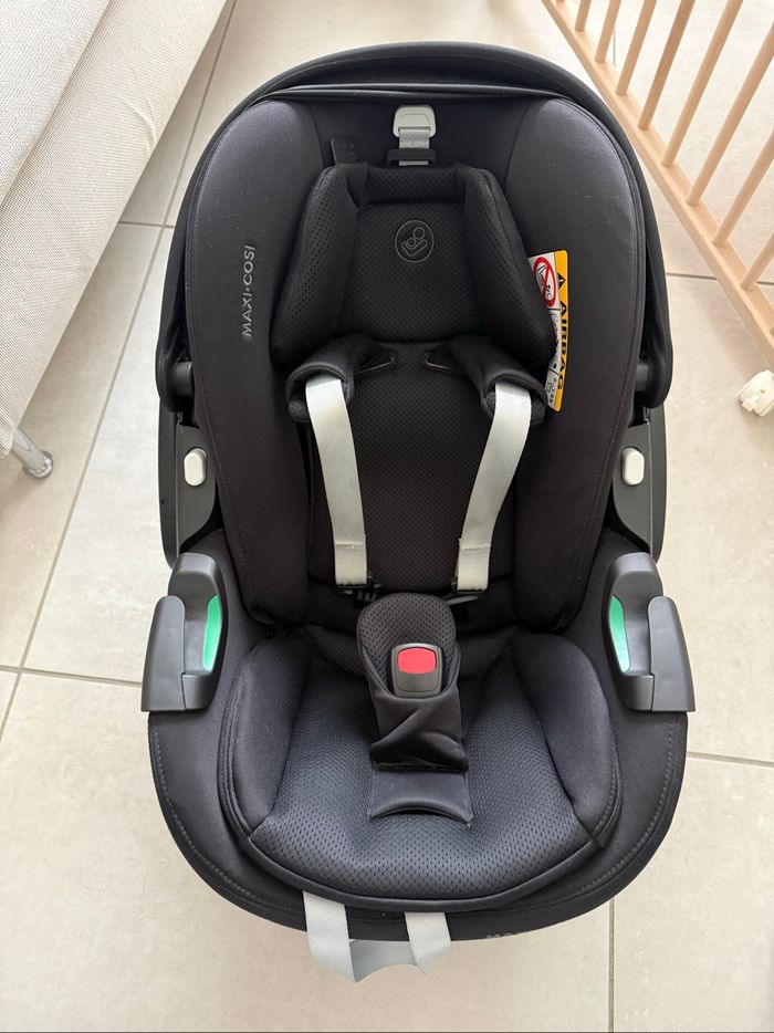 Cosy Pebble 360 pro 2 + base isofix pivotante