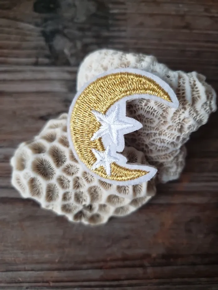 Superbe broche lune et étoiles - photo numéro 3