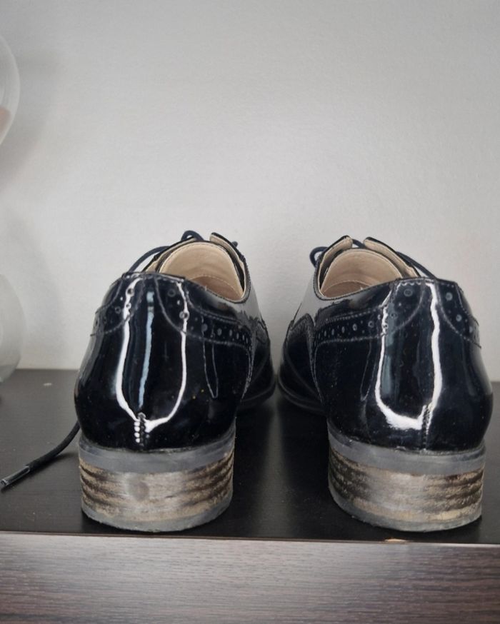 Mocassins vernis noirs Marque Clarks taille 39,5 - photo numéro 4