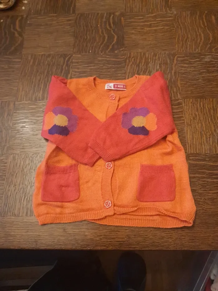Gilet 3mois - photo numéro 3
