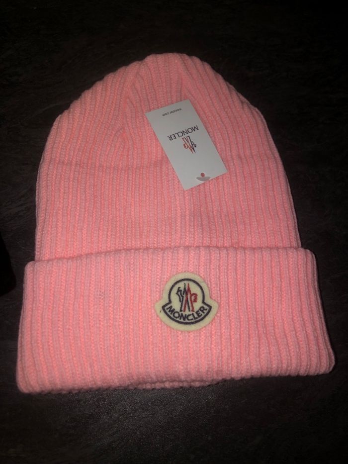 Bonnet - photo numéro 3