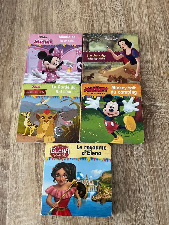 Lot livres cartonné Disney