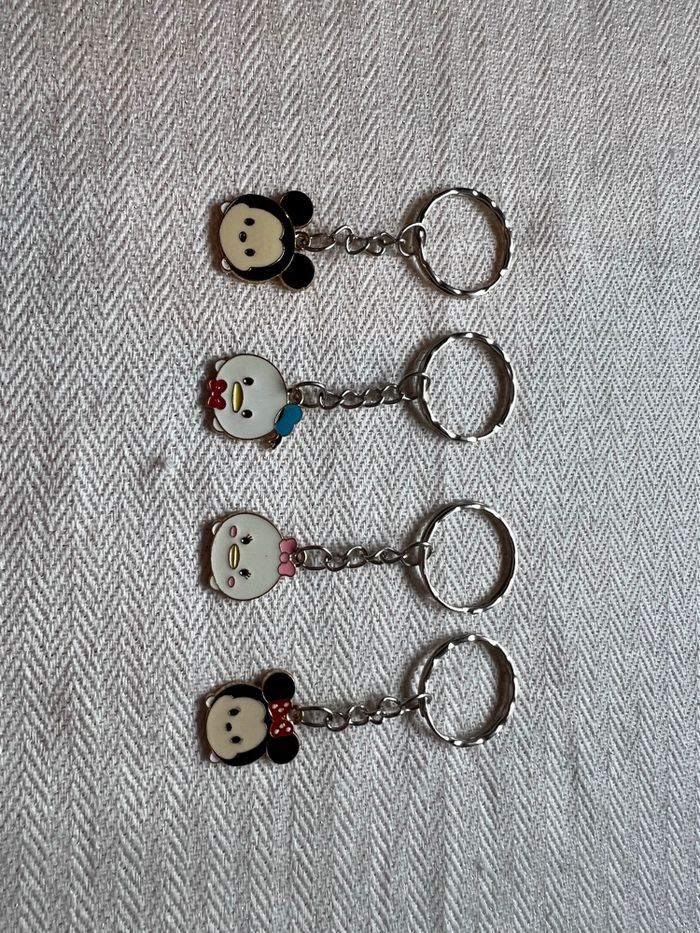 Lot 4 porte clés Mickey - photo numéro 3