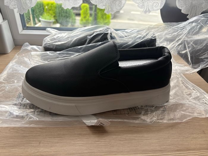 Chaussures Homme Taille 40 Neuf - photo numéro 2