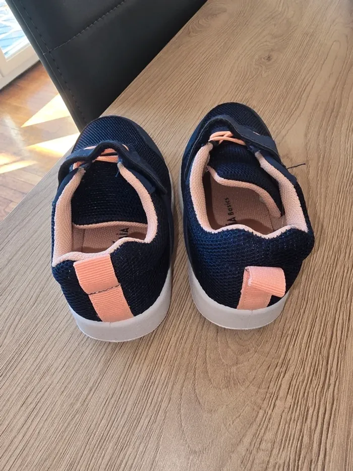 Baskets enfant bleu marine/saumon – pointure 25 - photo numéro 2