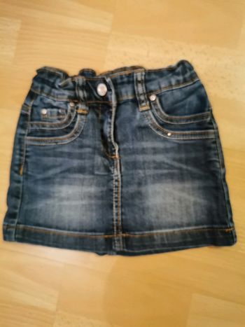 Jupe en jean état neuf