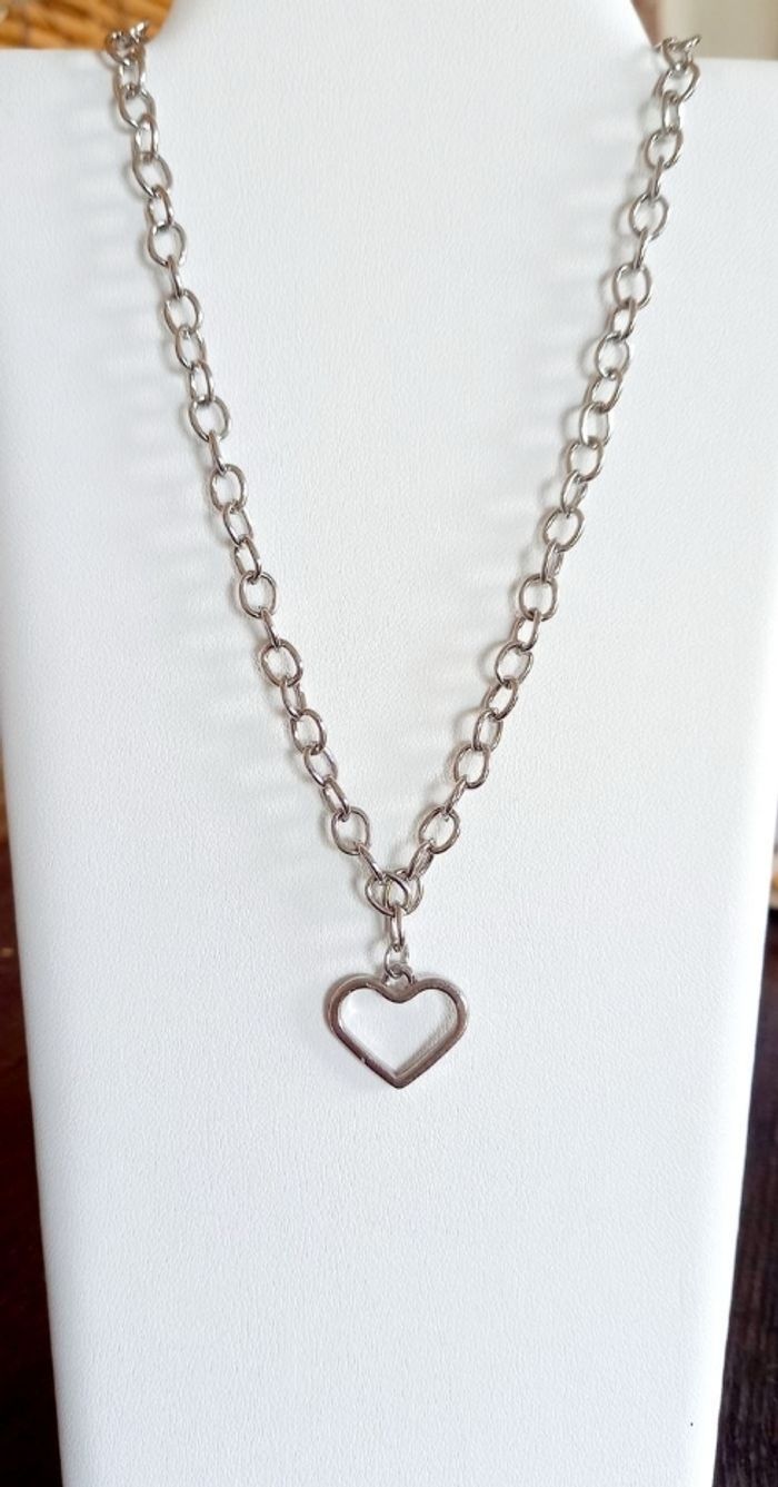 Collier/chaîne argentée pendentif cœur