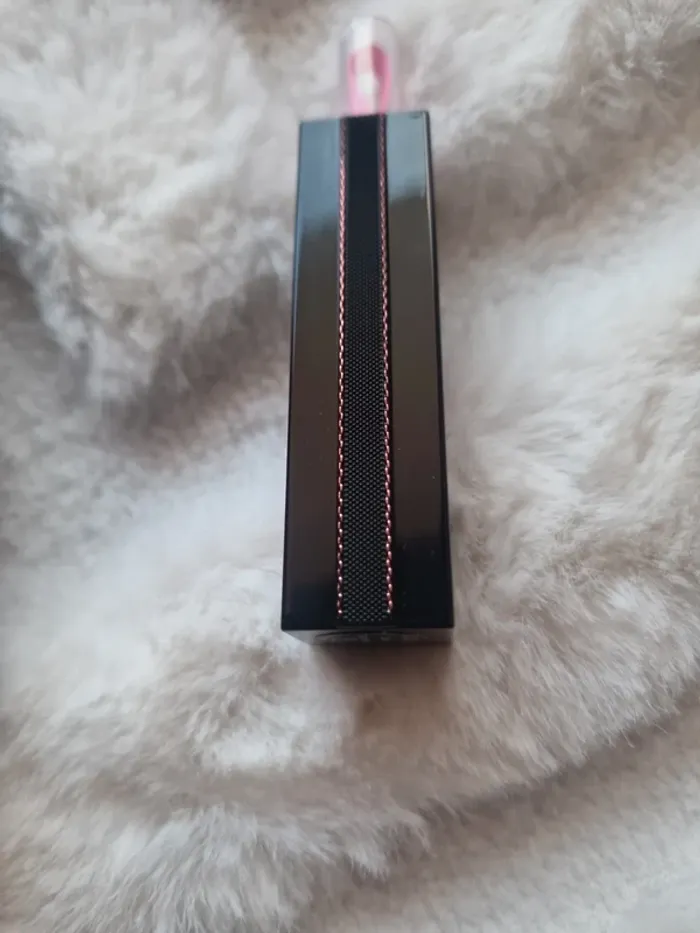 Rouge à lèvres marbré Rouge Interdit de Givenchy - photo numéro 10