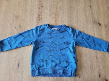 Pull bleu formule 1