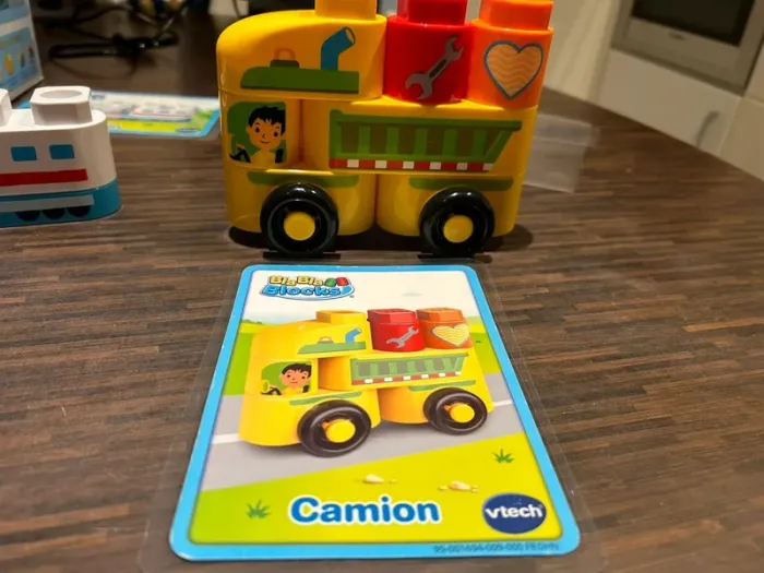 Mes premiers véhicules Bla bla blocks VTech - photo numéro 4