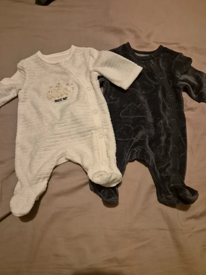 Lot 2 pyjamas 0mois (naissance) Kiabi