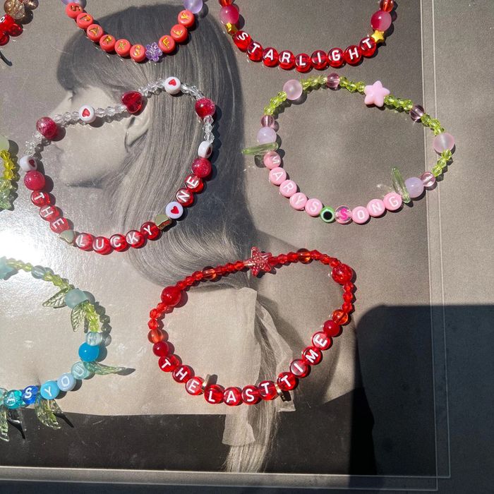 friendship bracelets | taylor swift - photo numéro 5