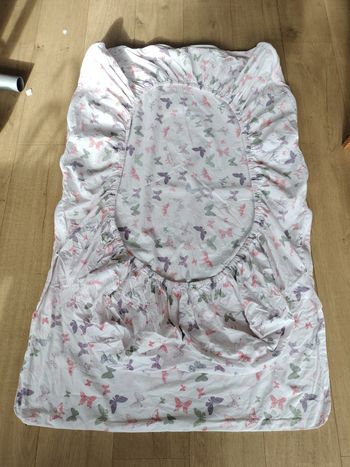 Parure de lit tout en un bébé couette zippée drap housse comme neuf Vertbaudet