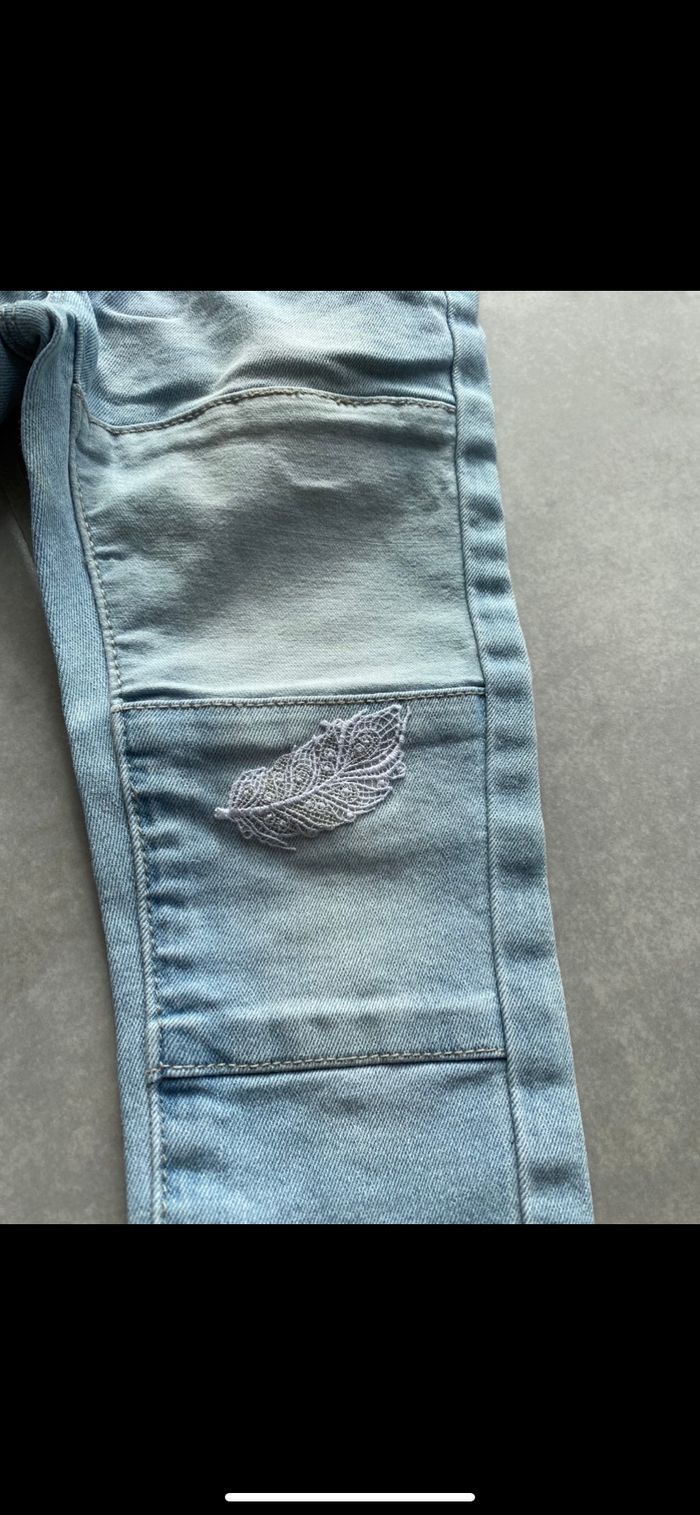 Jean avec broderie 4 ans - photo numéro 5