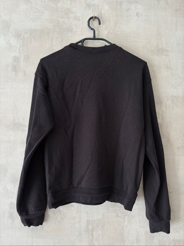 Pull noir - photo numéro 3