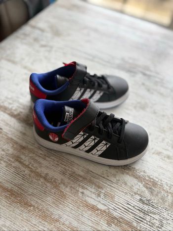Basket Marvel Spiderman adidas