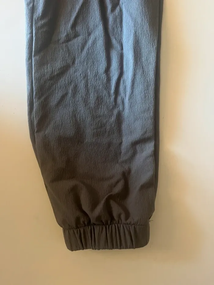 Cargo gris foncé - taille 12 ans - photo numéro 4