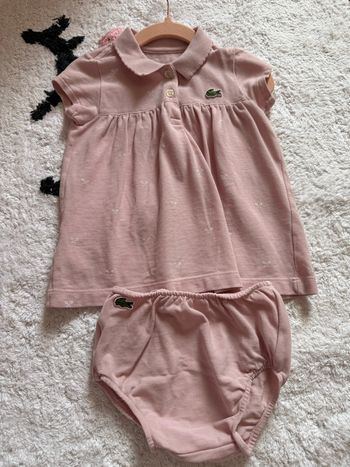 Robe Lacoste