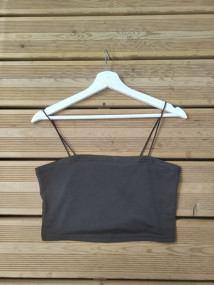 Lot 2 Crop Tops à Fines Bretelles – Noir & Blanc – Taille M/38 – SHEIN - photo numéro 6